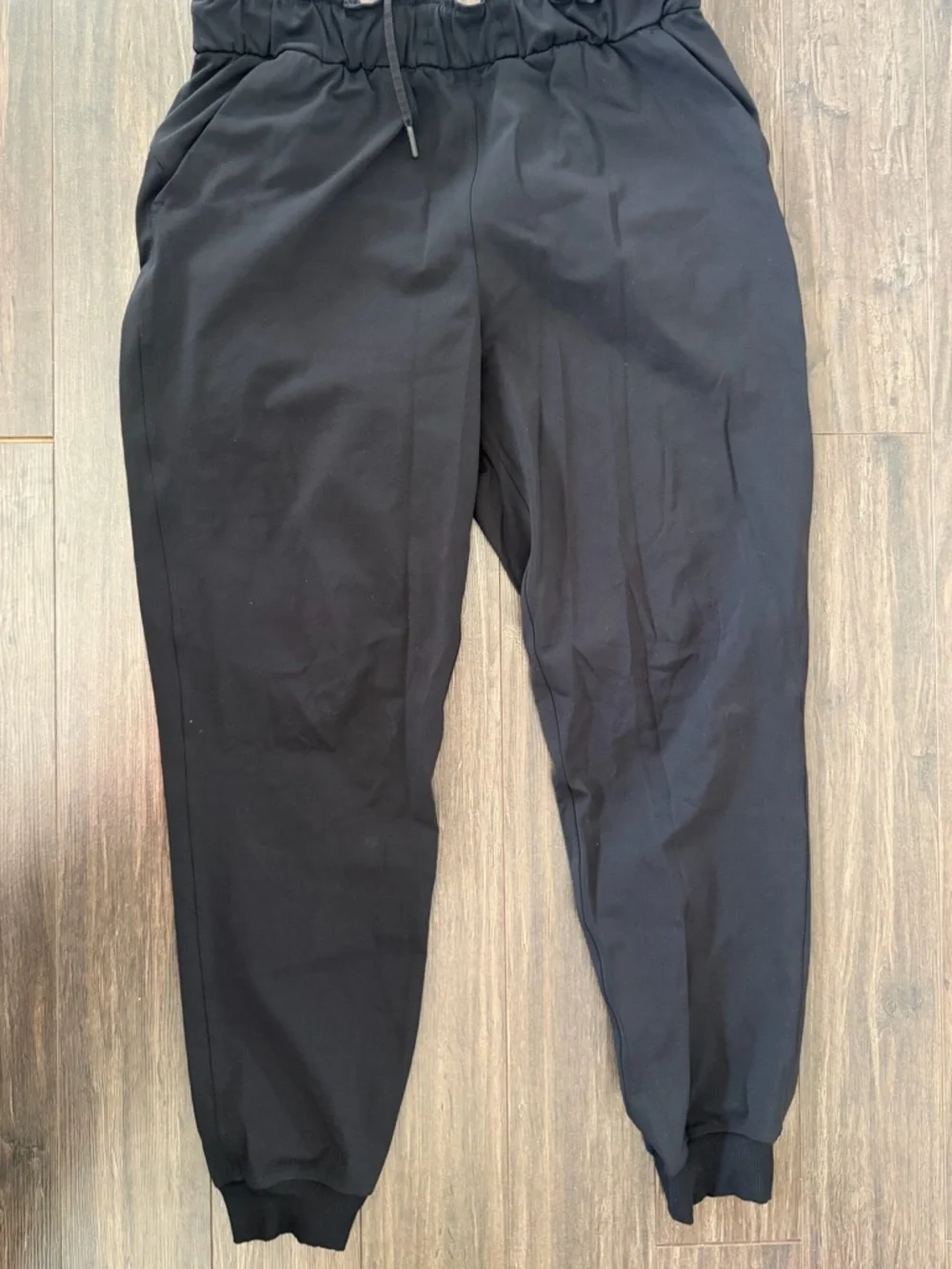 Lululemon On The Fly Jogger - Picture 2 of 5